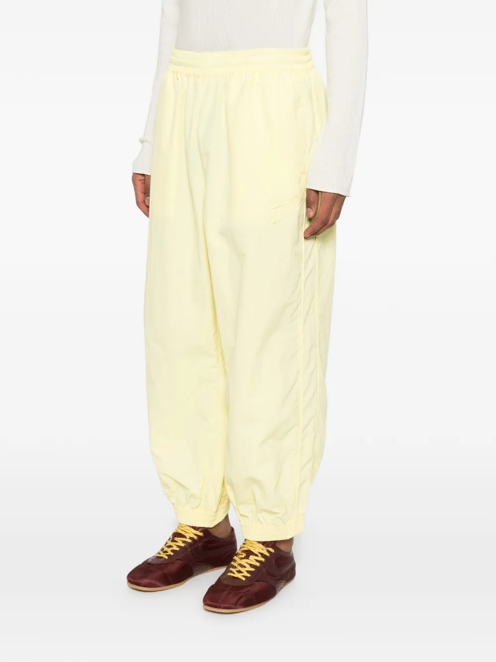 Willy Chavarria Broek met geborduurd logo Geel