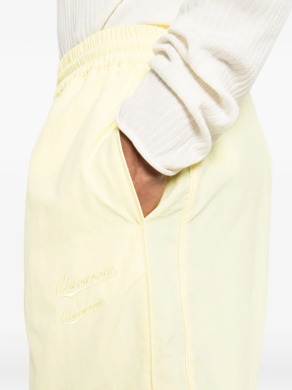 Willy Chavarria Broek met geborduurd logo Geel