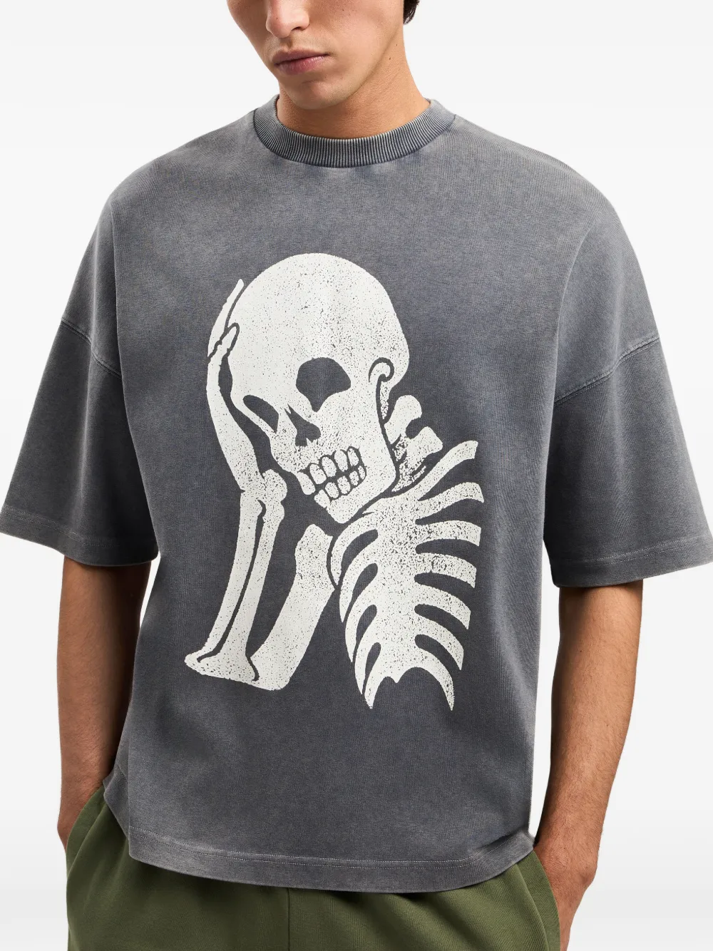 Palm Angels T-shirt met doodskop-print en verwassen-effect Grijs