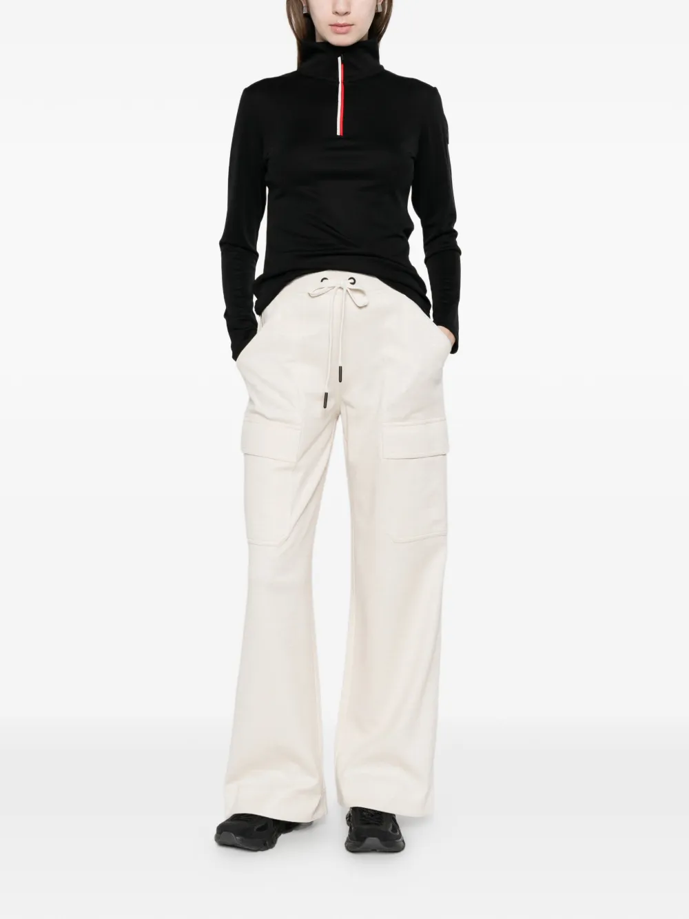 Moncler Grenoble Broek met cargo zak en trekkoord Beige