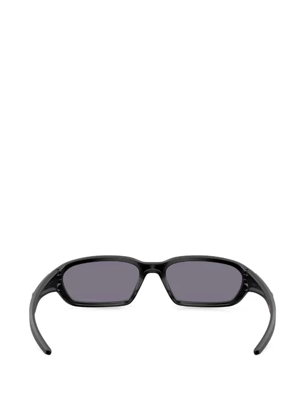 Oakley Terraforma スクエアフレーム サングラス | ブラック | FARFETCH JP