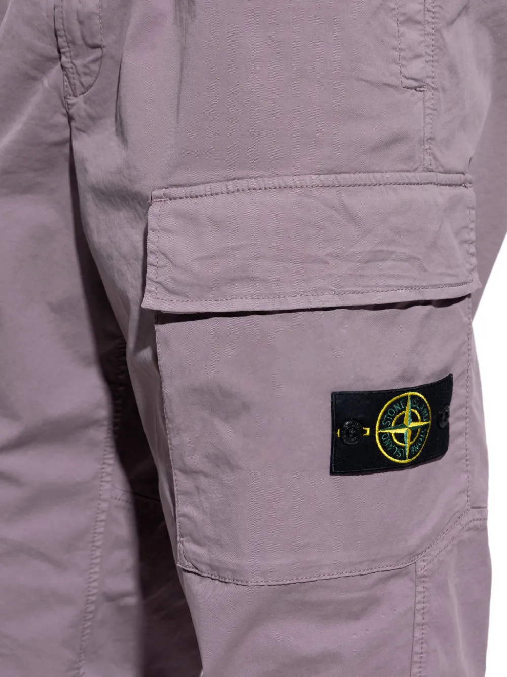 Stone Island Broek met cargo zak Paars