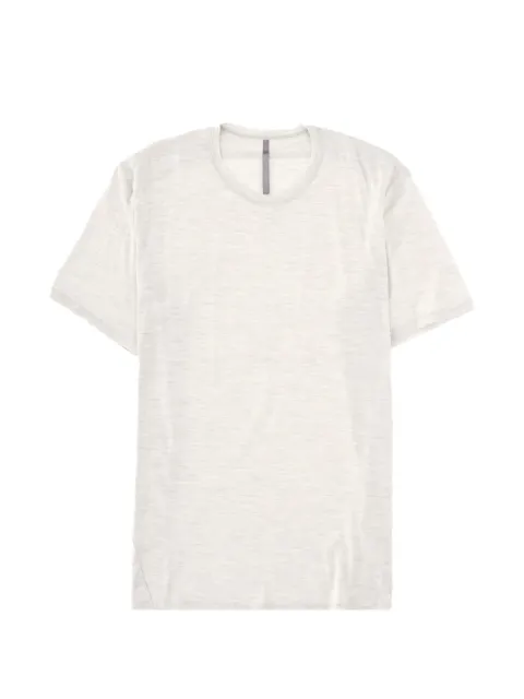 Veilance t-shirt med fransar