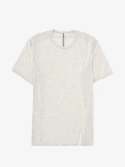 Veilance playera con cuello redondo