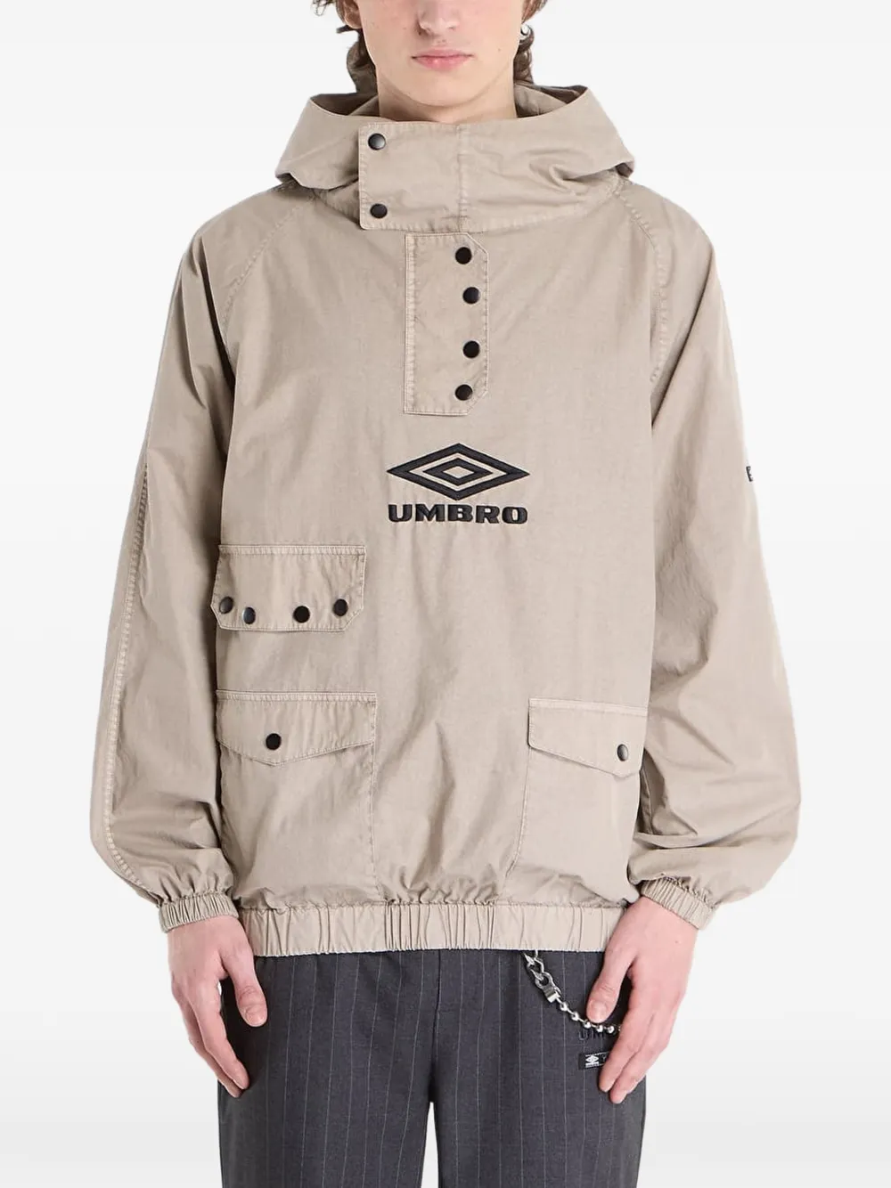  Umbro Hooded Flap-pocket Jacket - Neutrals 