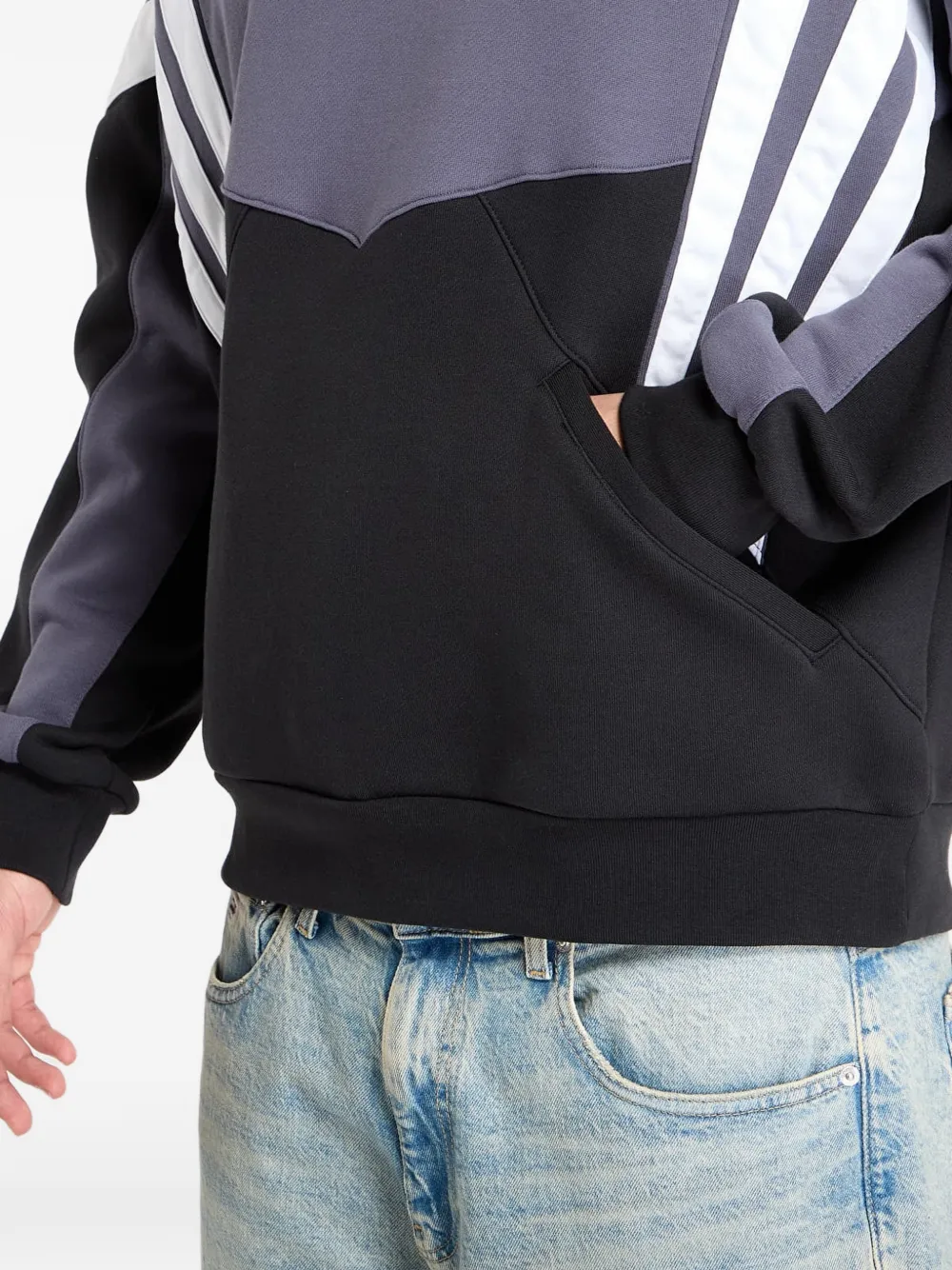 adidas Hoodie met gestreept detail Zwart
