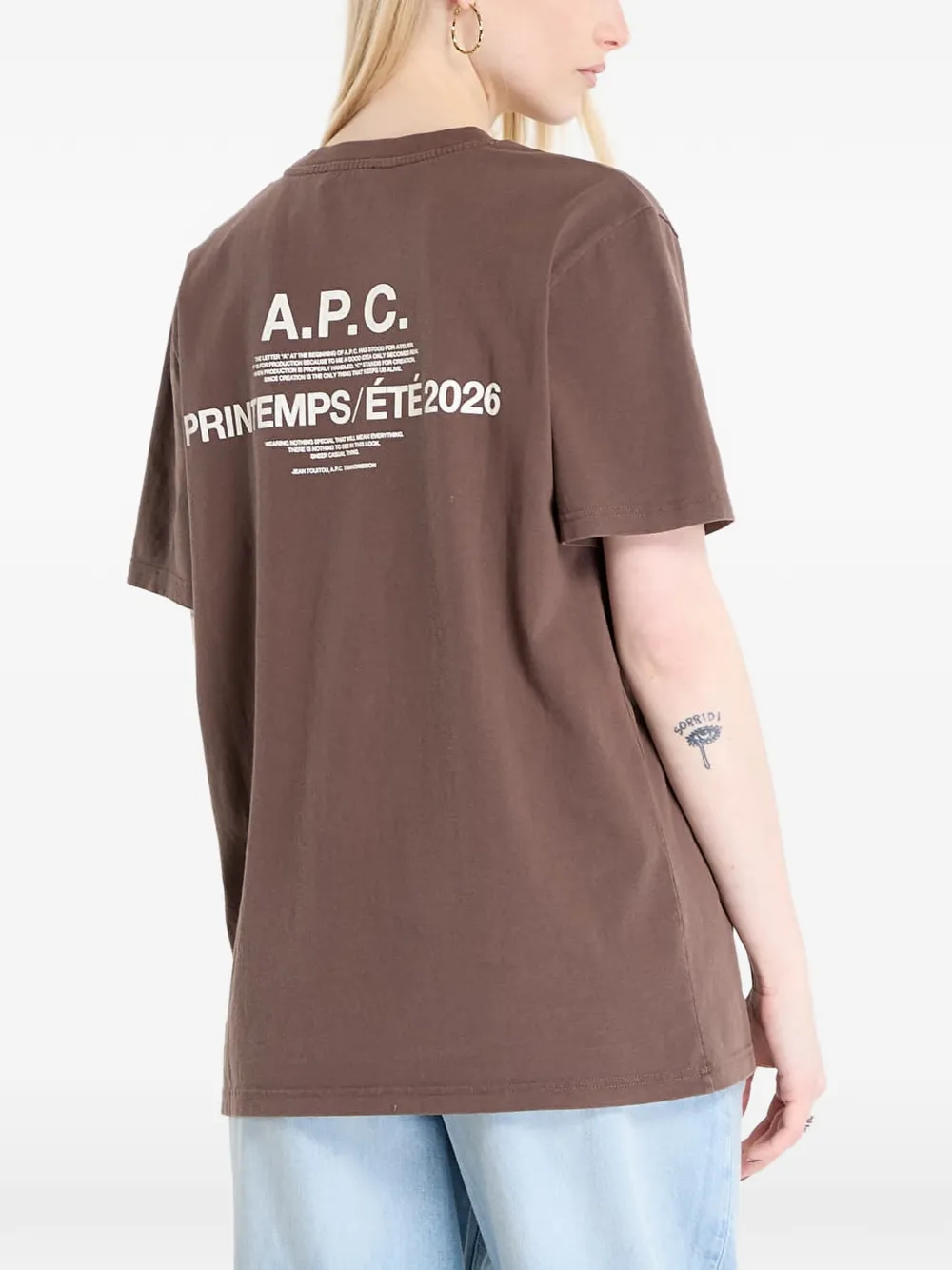 A.P.C. T-shirt met ronde hals Bruin