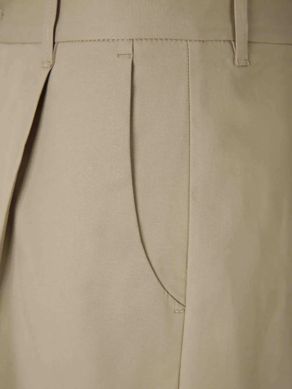  Nine In The Morning Pleated Shorts - Neutrals 