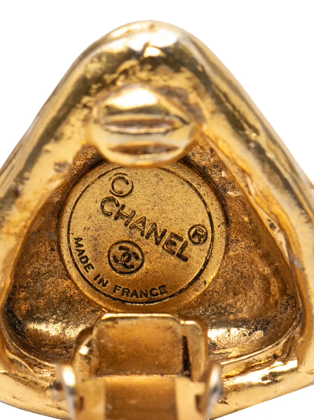  Chanel Pre-owned Pendientes De Clip Con Diseño Triangular Bañados En Oro Con Logo Cc 1970-1980 - Dorado 
