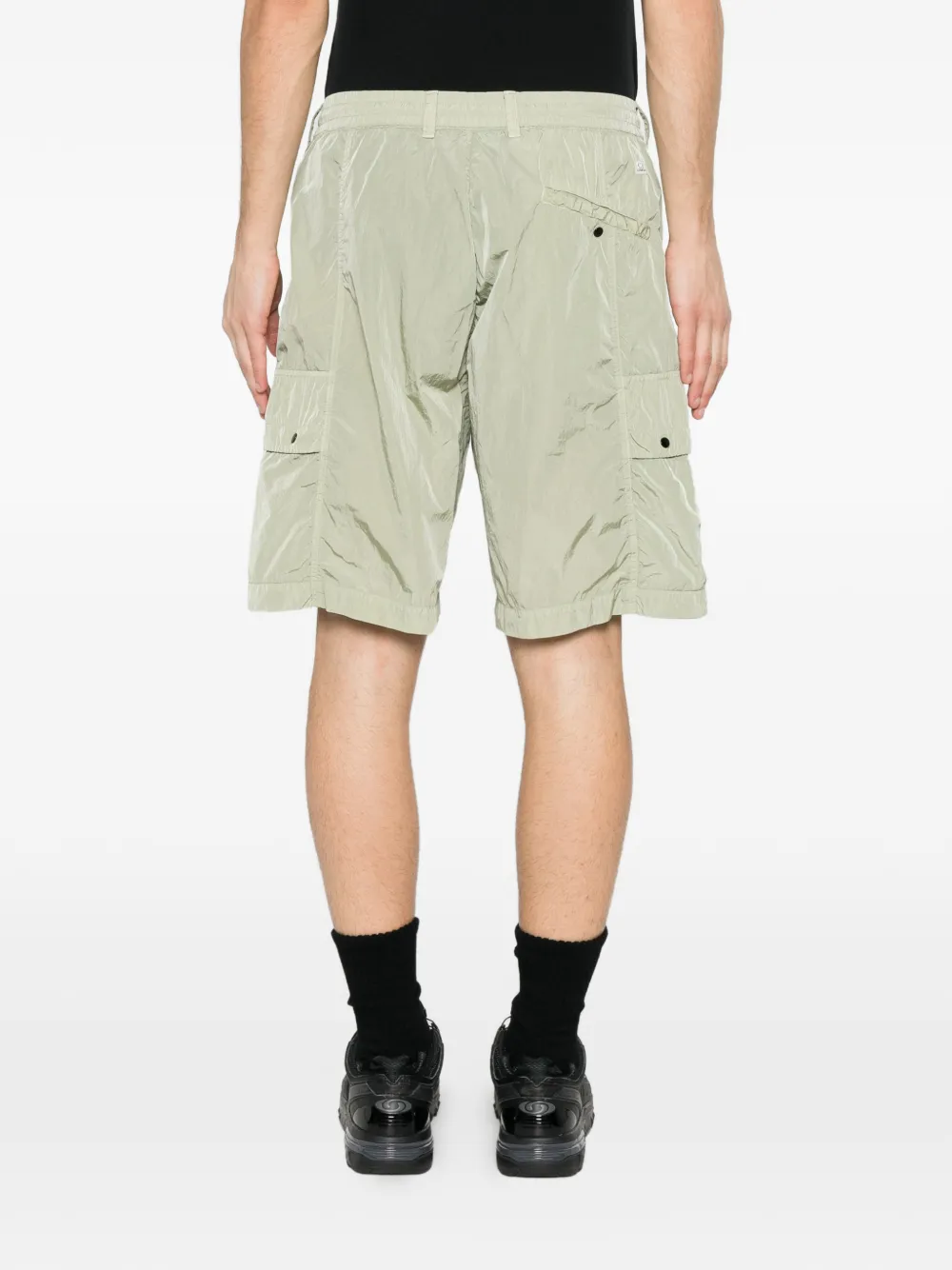 C.P. Company Chrome-R Lens boxy cargo shorts Groen