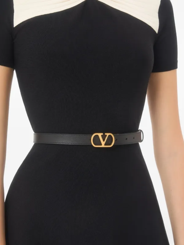Valentino Garavani Vロゴ シグネチャー リバーシブルベルト