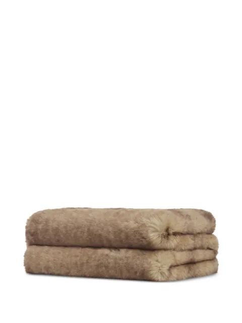 Apparis Brady blanket