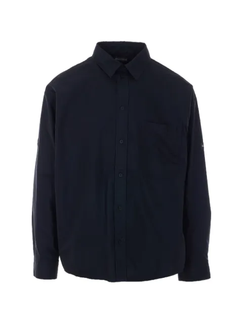 Balenciaga camisa oversize con parche del logo