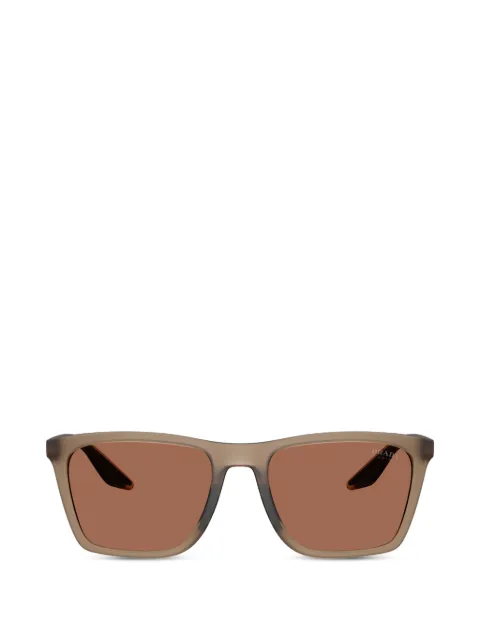 Prada Linea Rossa lentes de sol con armazón cuadrada