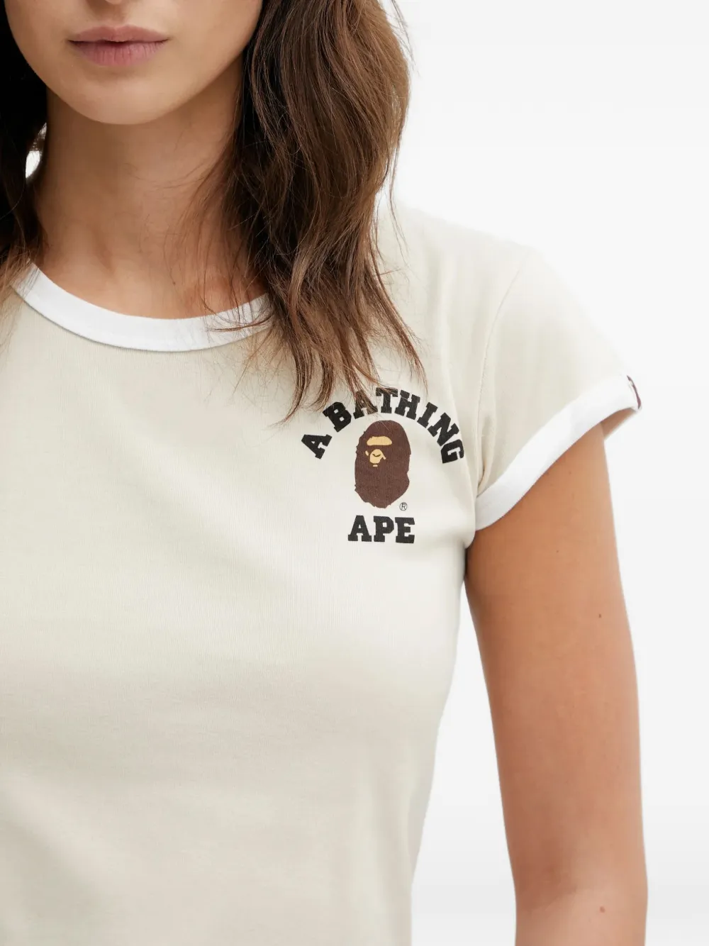 A BATHING APE T-shirt met logoprint Beige