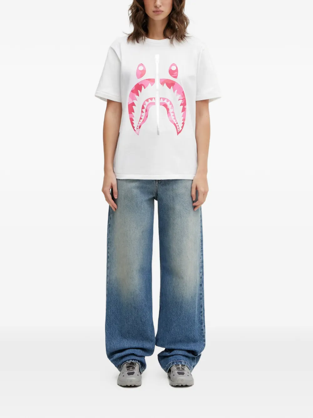 A BATHING APE Camo Shark T-shirt met grafische print Wit
