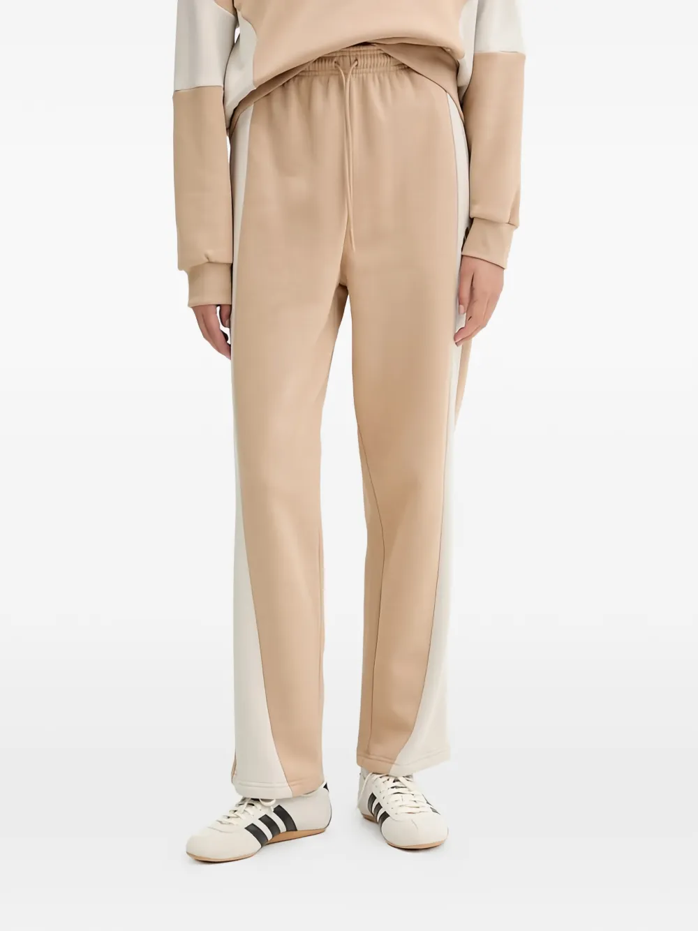 adidas Laziday trainingspak Beige