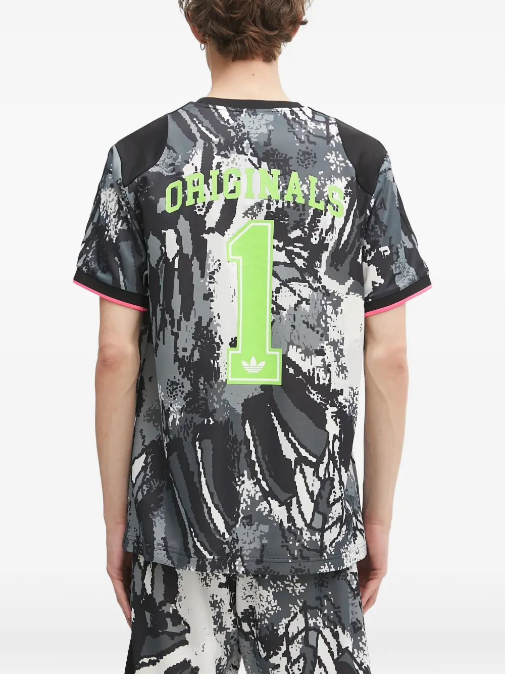 adidas Archive AOP T-shirt Grijs