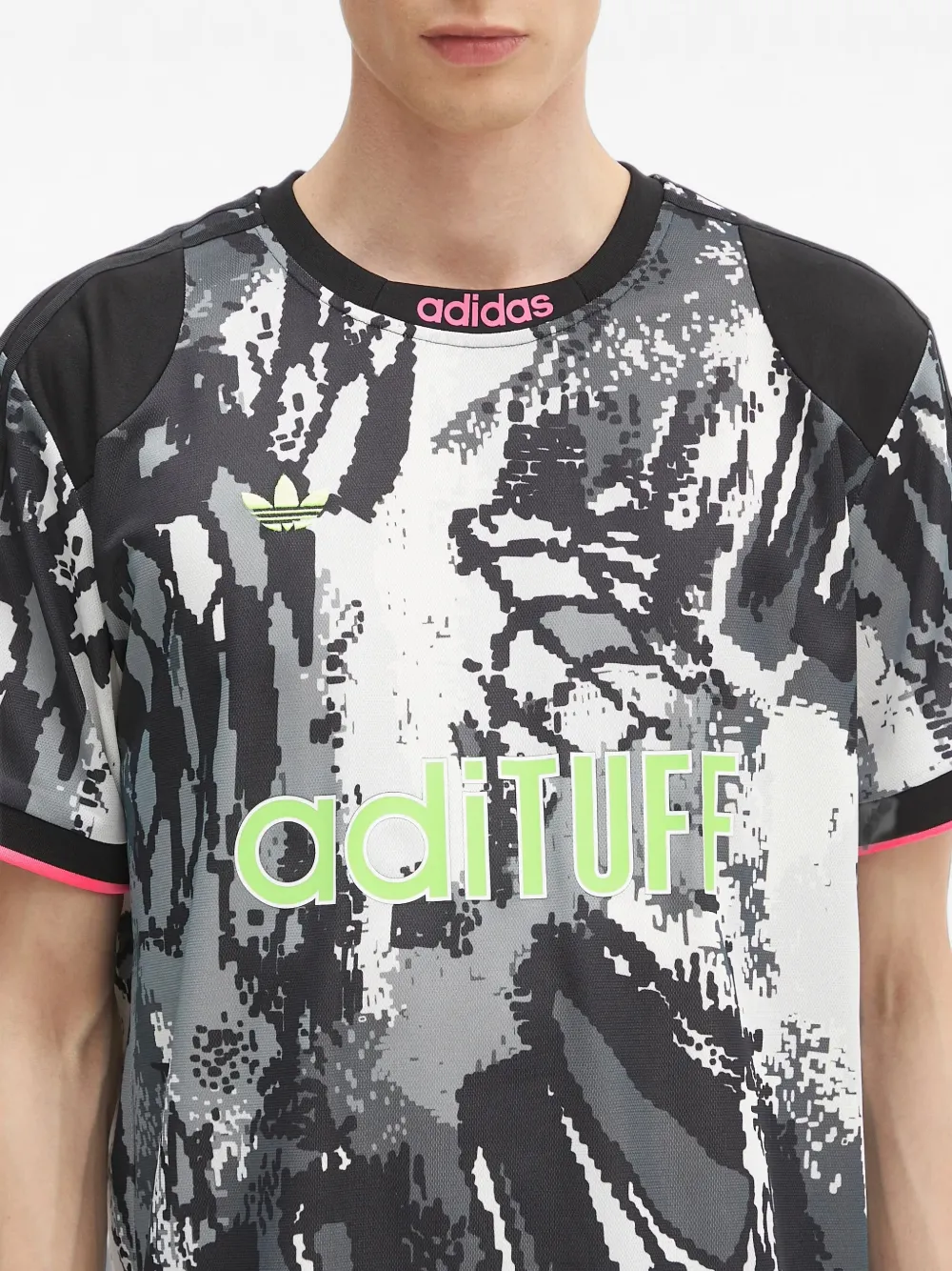 adidas Archive AOP T-shirt Grijs