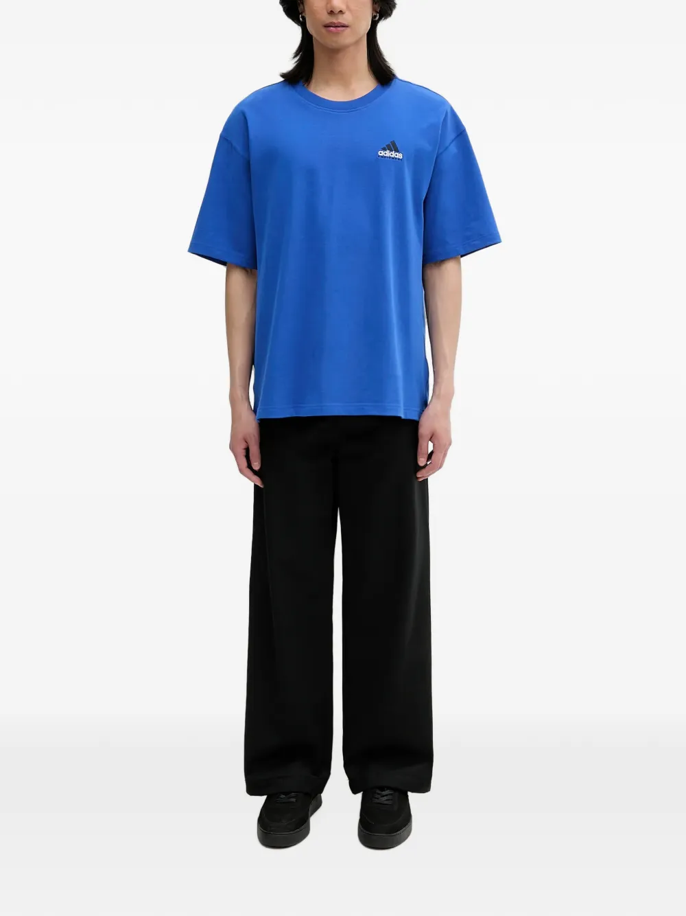 adidas T-shirt met logodetail Blauw