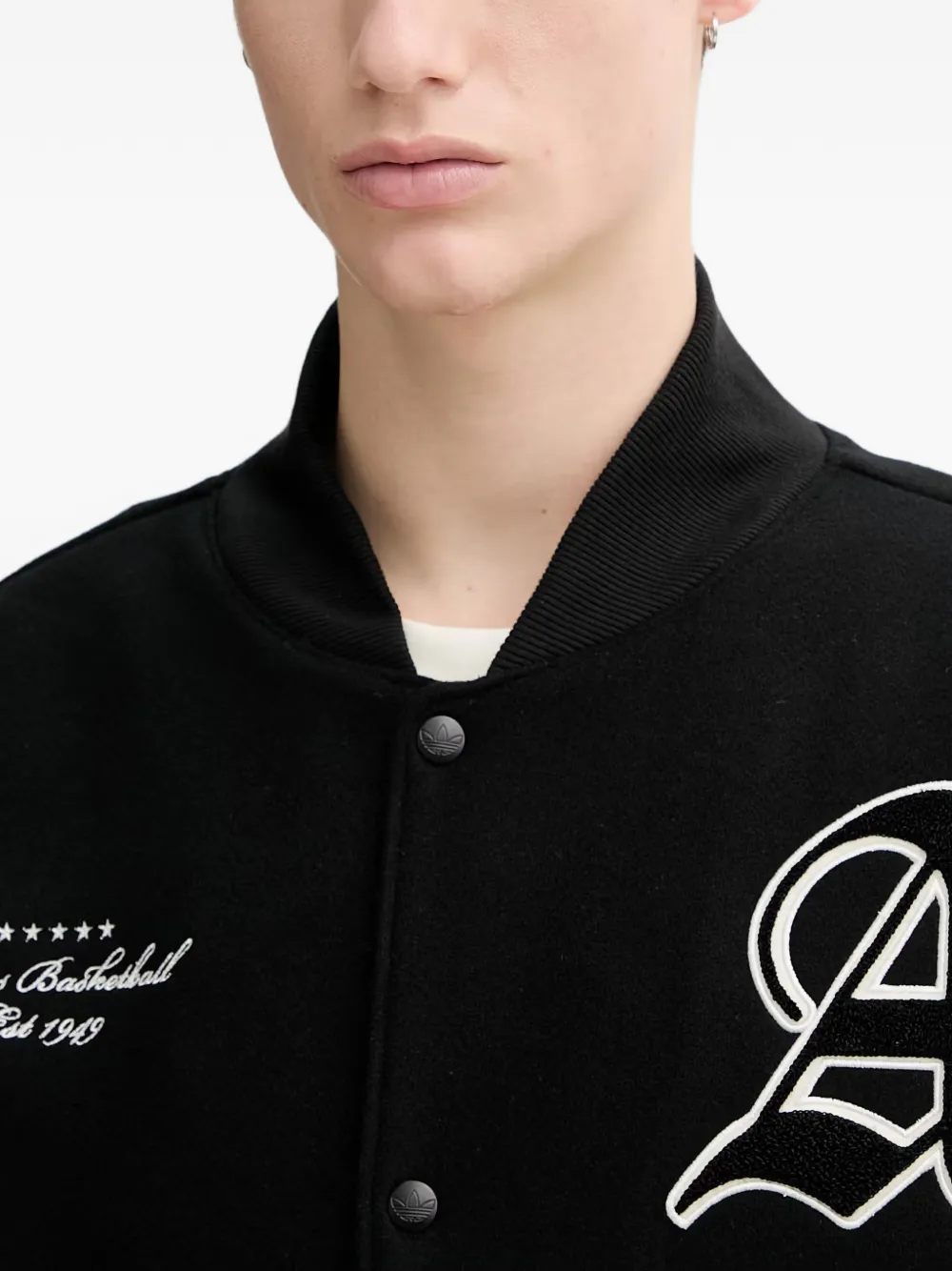 adidas Originals Basketball appliqué bomber jacket Zwart
