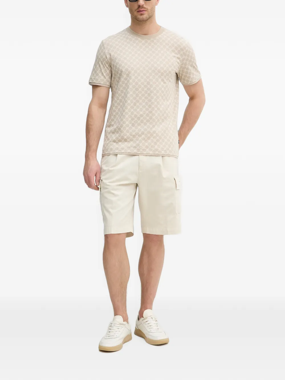 Aeronautica Militare Cargo shorts Beige