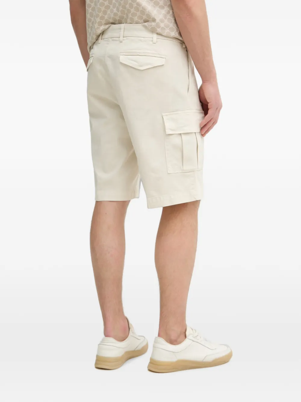 Aeronautica Militare Cargo shorts Beige