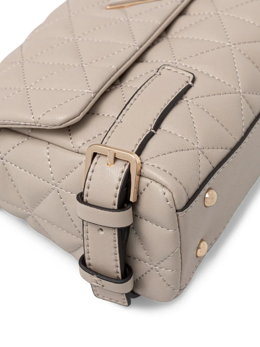 GUESS USA Gewatteerde shopper met ketting Beige