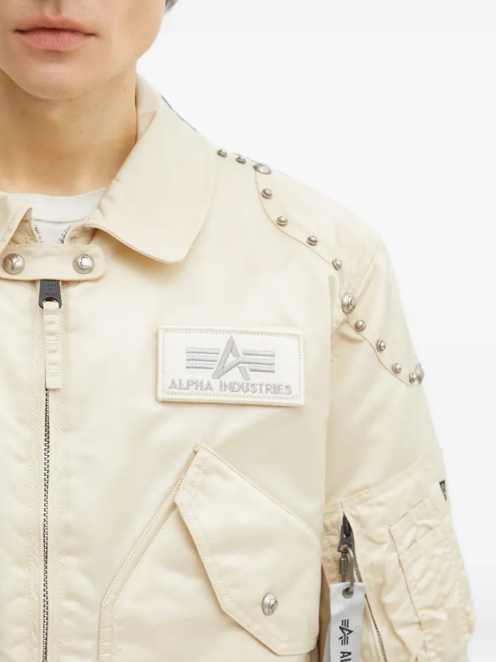 Alpha Industries x Thug Club jack verfraaid met studs en patch Beige