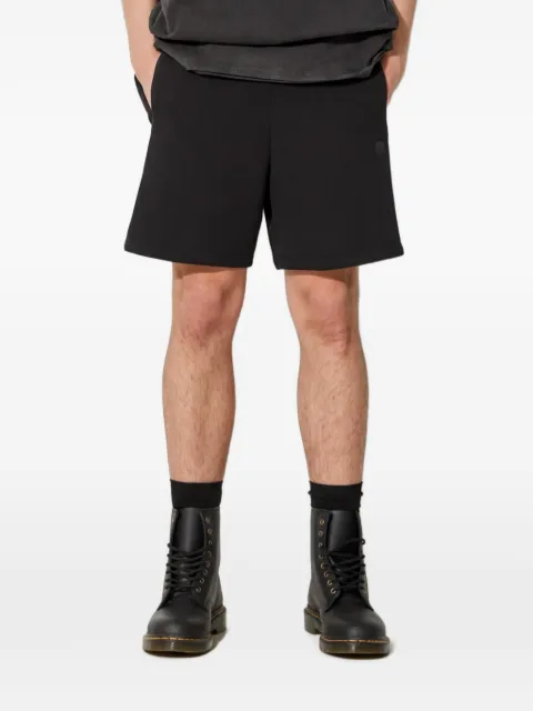 Alpha Industries Essentials RL logo-detail tracks shorts