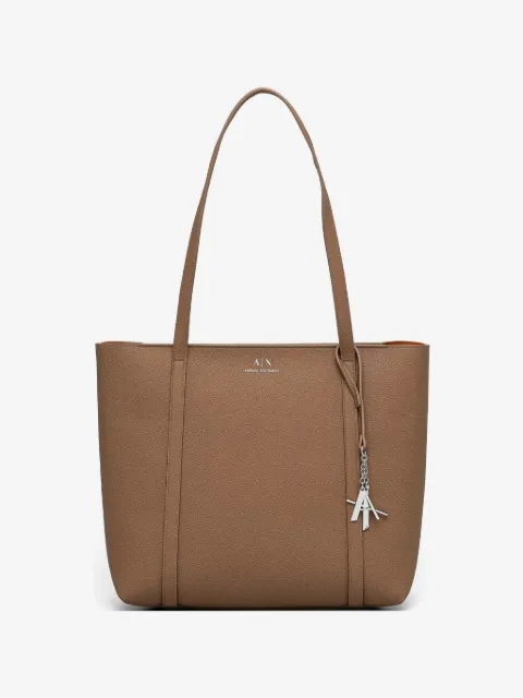 Armani Exchange tote con detalle de dije