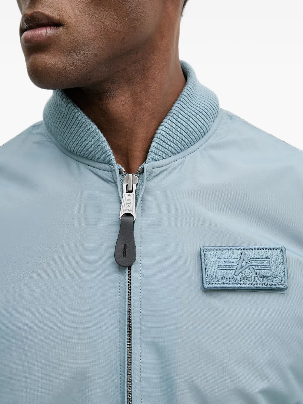 Alpha Industries MA-1 bomberjack met capuchon Blauw