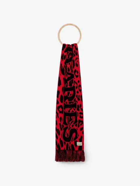 Aries mascada con flecos y animal print