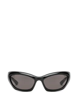 Balenciaga BBロゴ キャットアイ サングラス | ブラック | FARFETCH JP