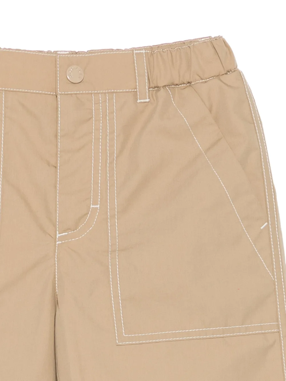 Moncler Enfant Shorts met contrasterend stiksel en logopatch Beige
