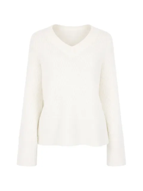 Closed V-neck long-sleeve knitwear
