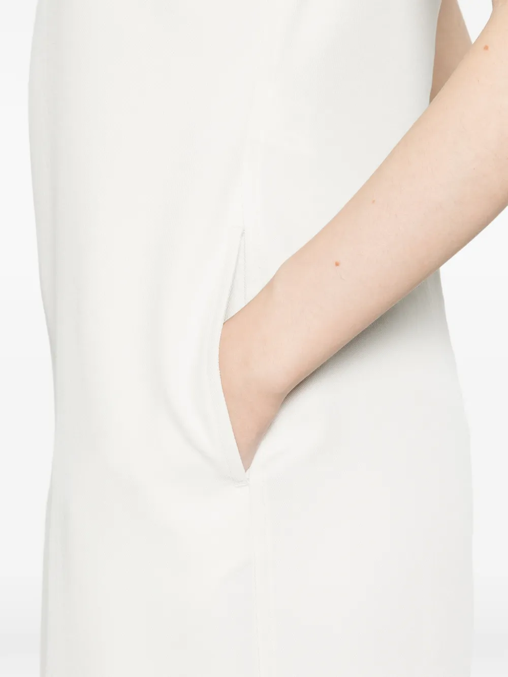V-neck sleeveless jumpsuit