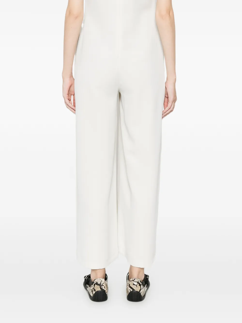 V-neck sleeveless jumpsuit