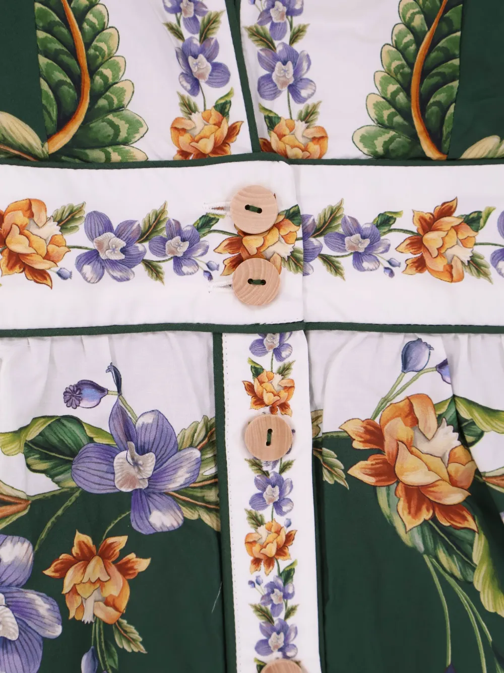 FARM Rio Jurk met bloemenprint en V-hals Groen