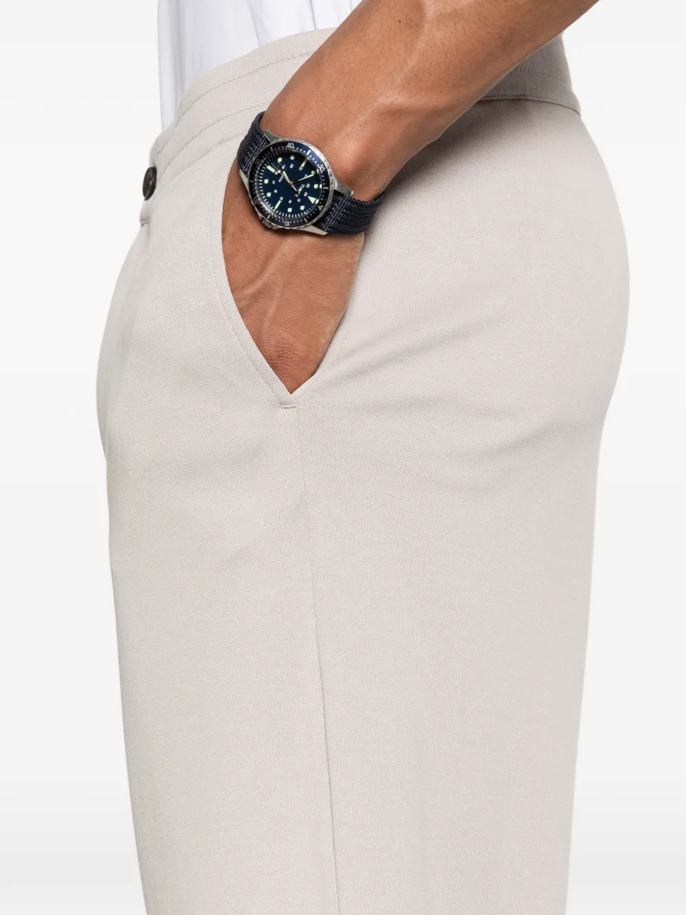 Herno Shorts met knopen Beige