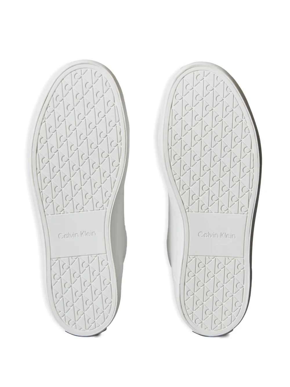 Calvin Klein embossed-logo sneakers Wit
