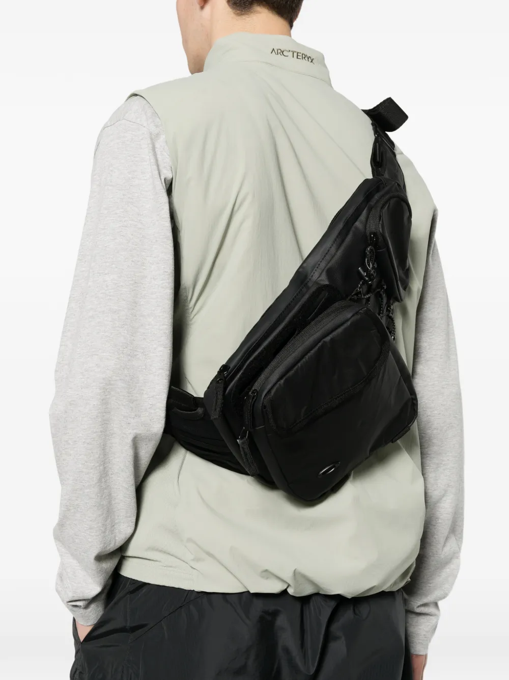 Oakley ロゴプレート ベルトバッグ