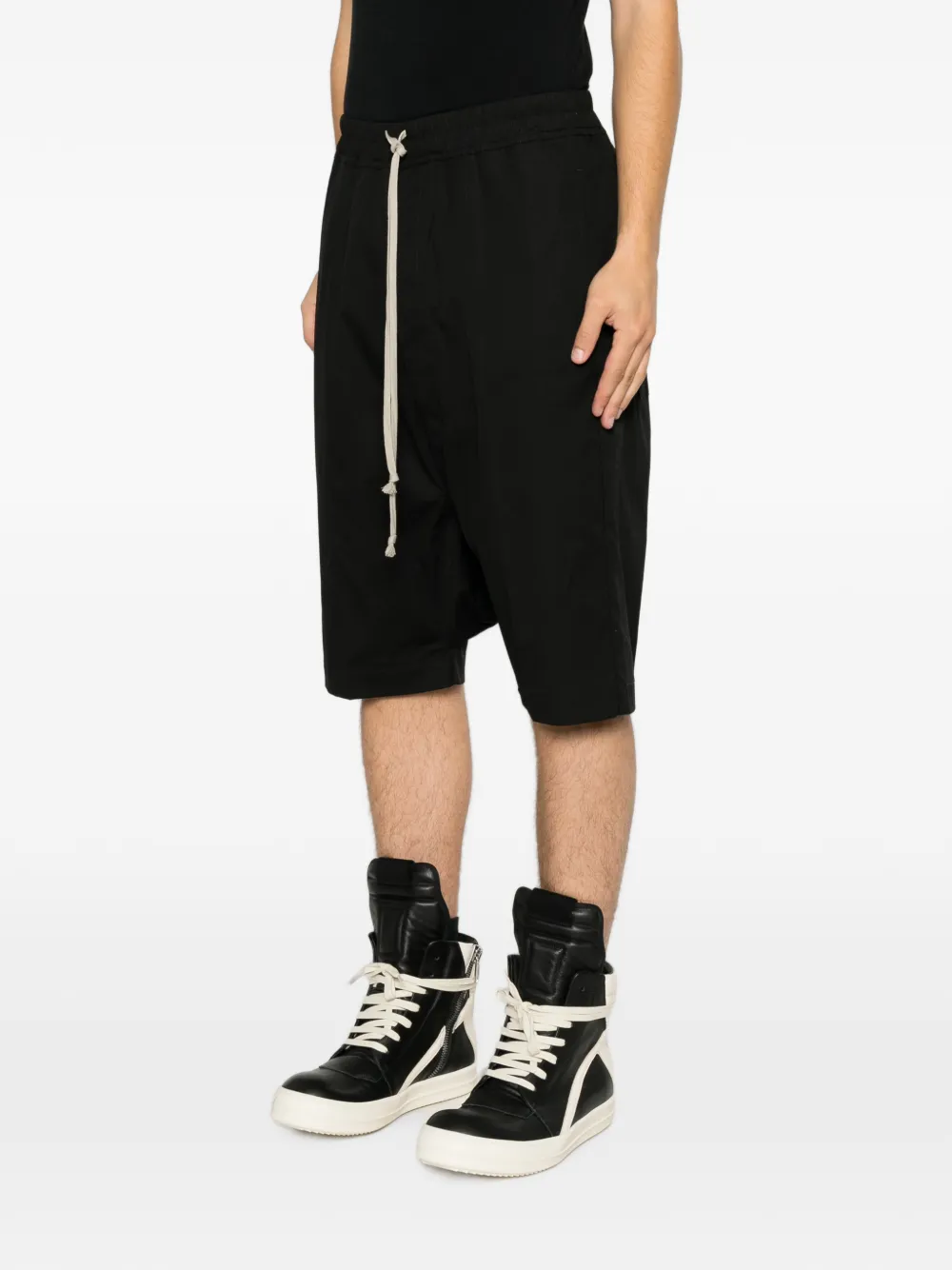 Rick Owens Shorts met verlaagd kruis en trekkoord Zwart