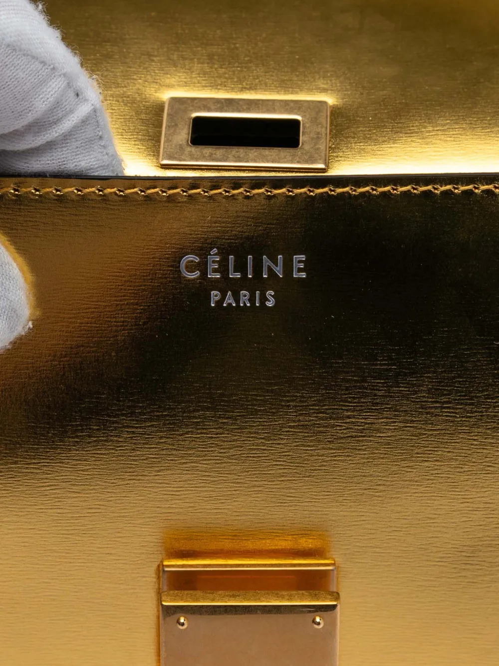 2000-2025 Medium Calfskin Classic Box Crossbody Bag