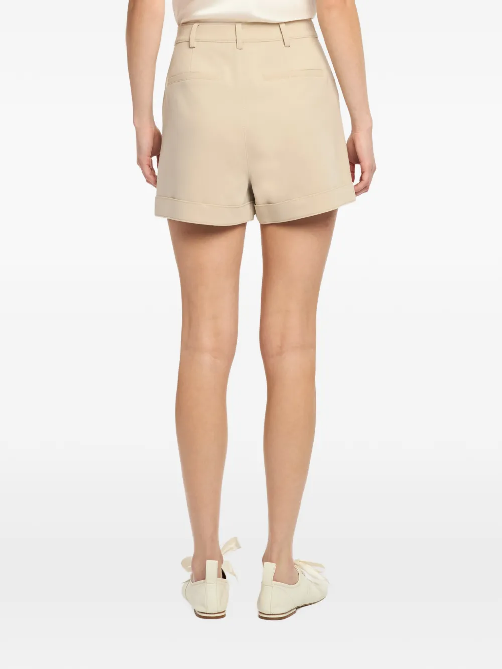 Cinq A Sept Mindy getailleerde shorts met omgeslagen pijpen Beige
