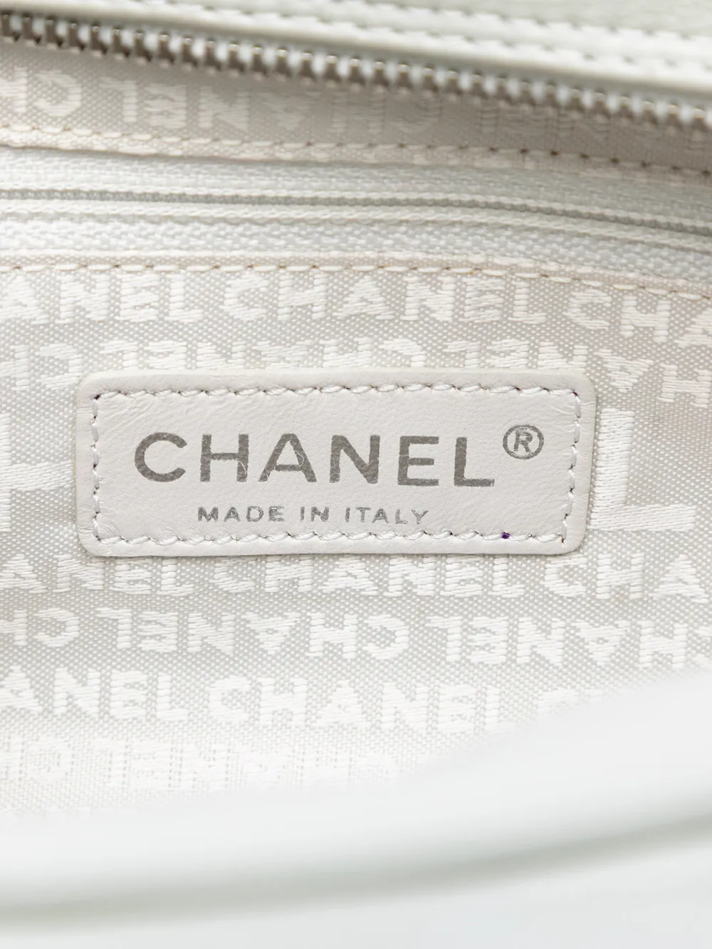 シャネル　アルティメットソフトフレーム　ハンドバッグ　ラムスキン　2912 CHANEL Pre-Owned 2005-2006 ラムスキン アルティメット ソフト