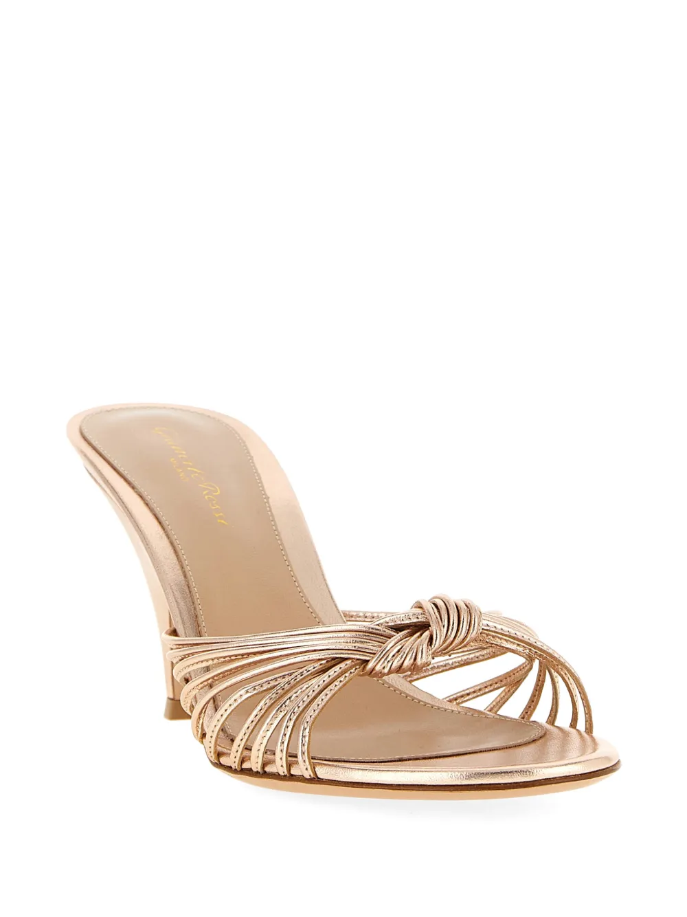 Gianvito Rossi Sofia laminated knotted sandals Roze