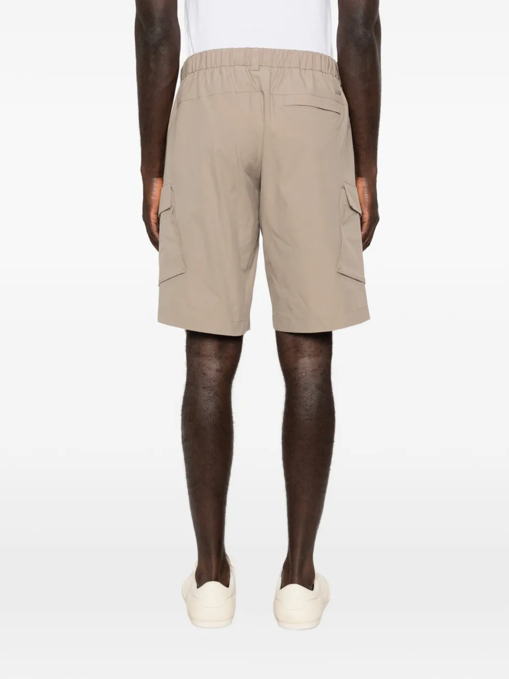 Herno Shorts met zak aan de voorkant Beige