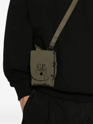 セール‼️cp company メッセンジャーバッグ C.P. Company メンズ メッセンジャーバッグ通販 - FARFETCH