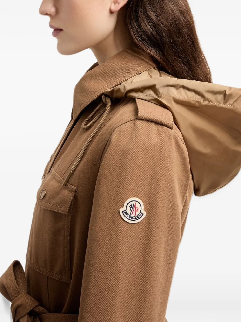 Moncler Jack met capuchon en ceintuur Bruin